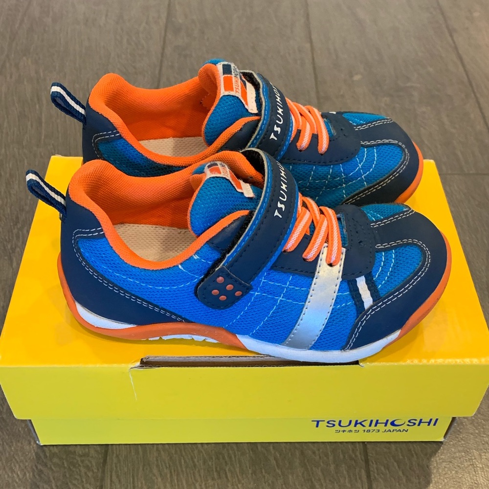 💙 Tsukihoshi Kids Kaz sneakers.